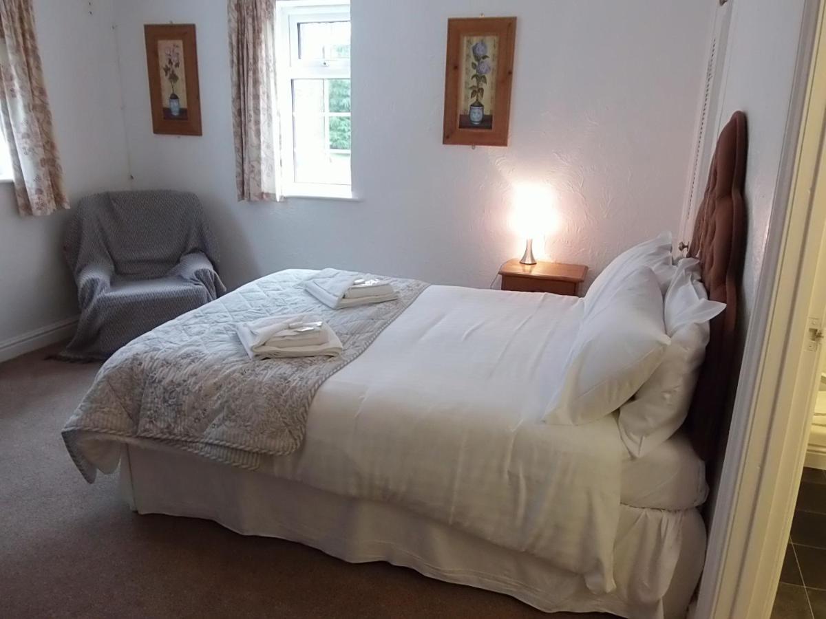 Betty Cottles Inn Okehampton Esterno foto