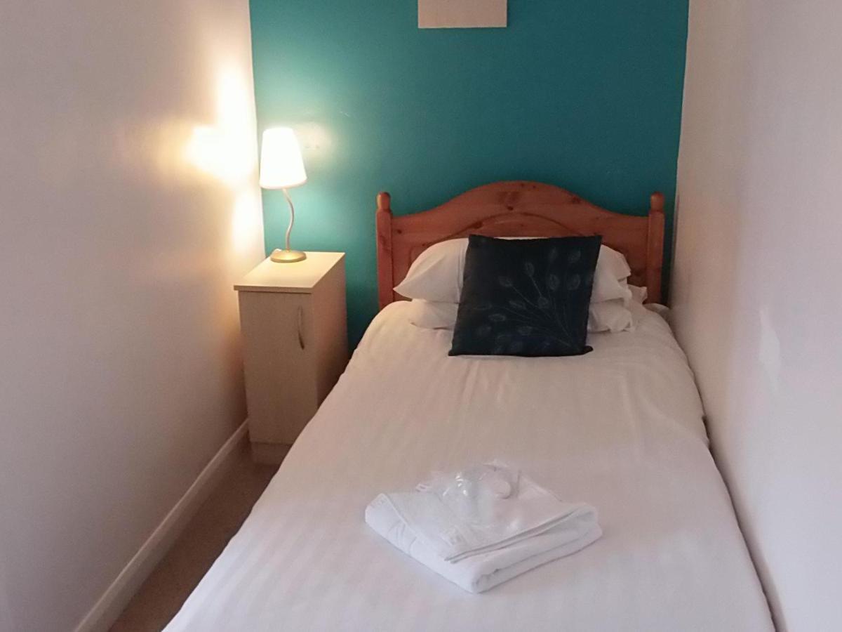 Betty Cottles Inn Okehampton Esterno foto
